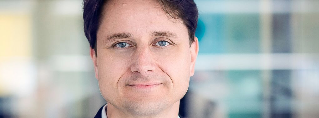 Die Subscription-Economy mit ihren digitalen Online-Strategien und Shops ist auf dem Vormarsch. Massenbuchungen in Form von Kleinstbeträgen sowie die angegliederten Payment- und Clearing-Services brauchen Raum. Die Subscription-Economy mit ihren digitalen Online-Strategien und Shops ist auf dem Vormarsch. Massenbuchungen in Form von Kleinstbeträgen sowie die angegliederten Payment- und Clearing-Services brauchen Raum.